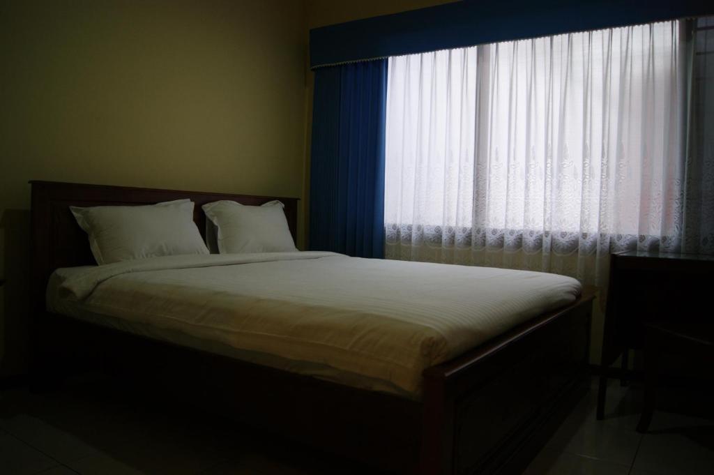 Grand Sumatera Hotel Surabaya Zimmer foto