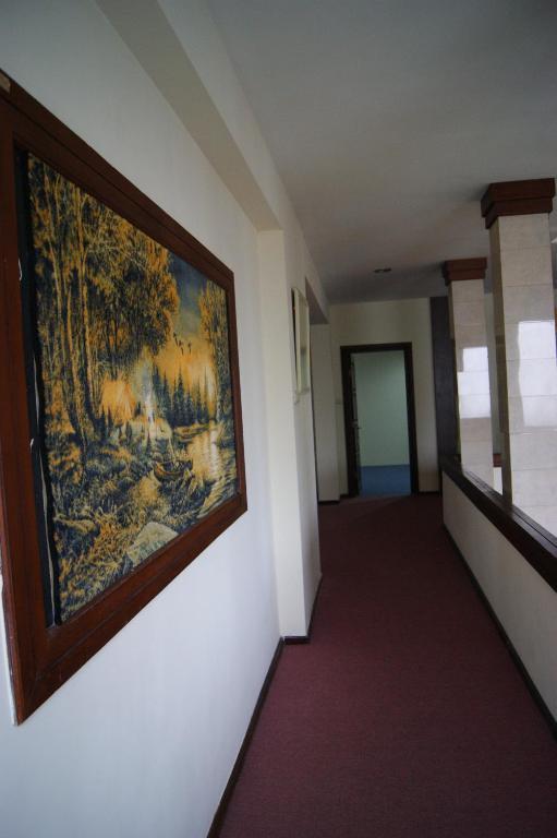 Grand Sumatera Hotel Surabaya Exterior foto